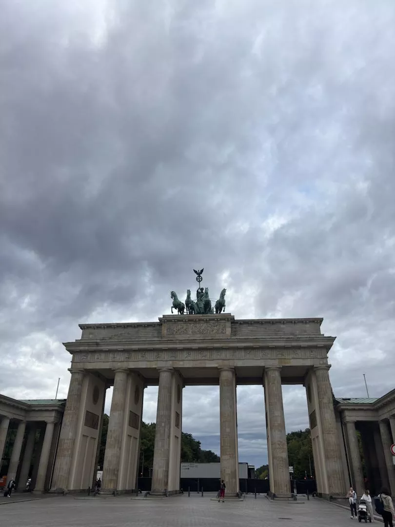d2165180-6f5e-4a52-9605-763349bd9890.webp